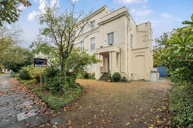 1 bed Apartment for rent in Cheltenham. From ME And You Estate Agents - Cheltenham