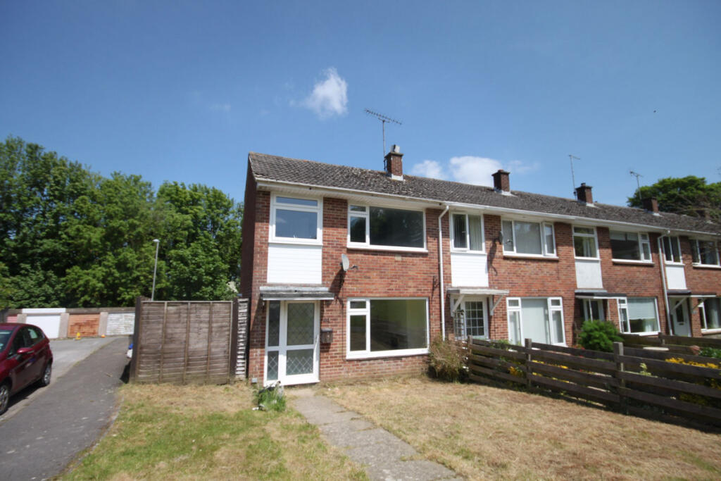3 bed End of Terrace for rent in Dorchester. From Meyers Estate Agents - Poundbury