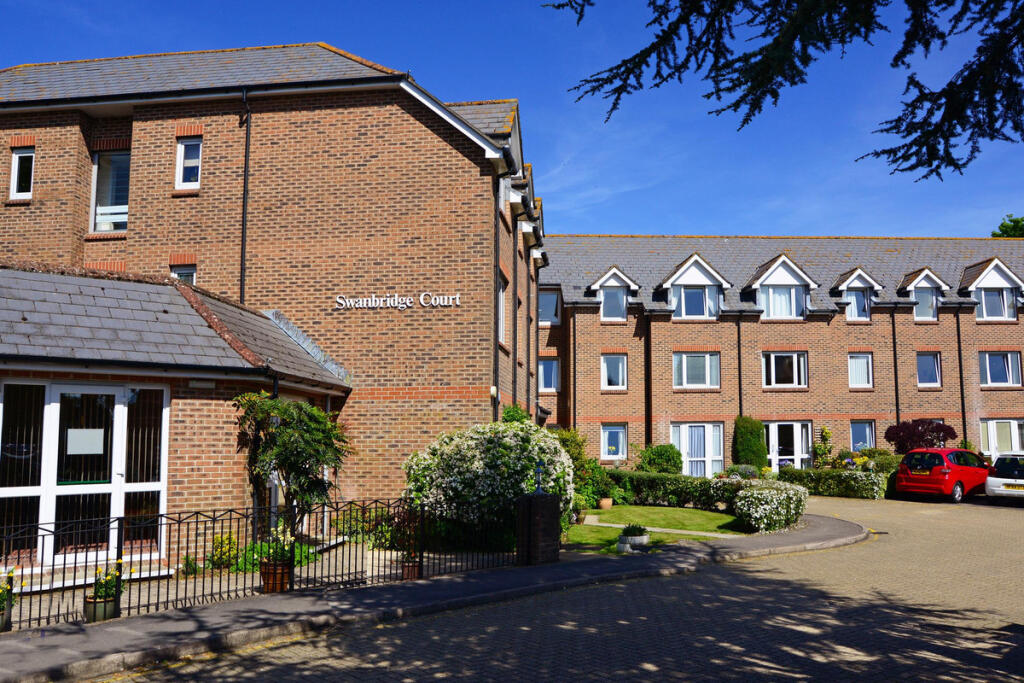 1 bed Apartment for rent in Dorchester. From Meyers Estate Agents - Poundbury