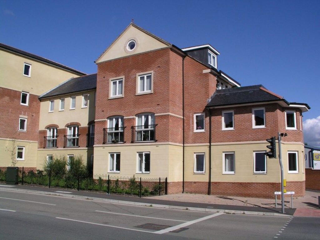 2 bed Apartment for rent in Sturminster Newton. From Meyers Estate Agents - Poundbury