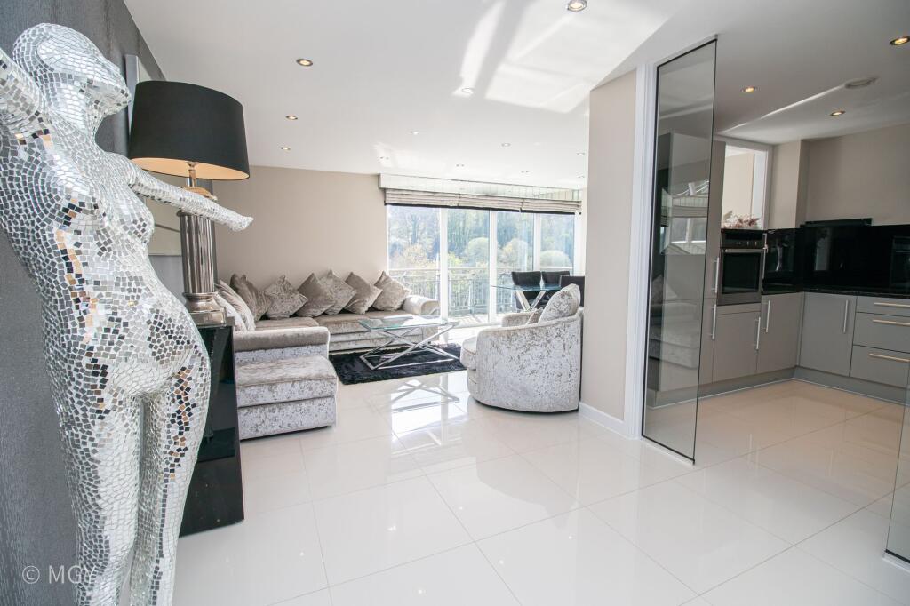 3 bed Apartment for rent in Penarth. From MGY - Cardiff