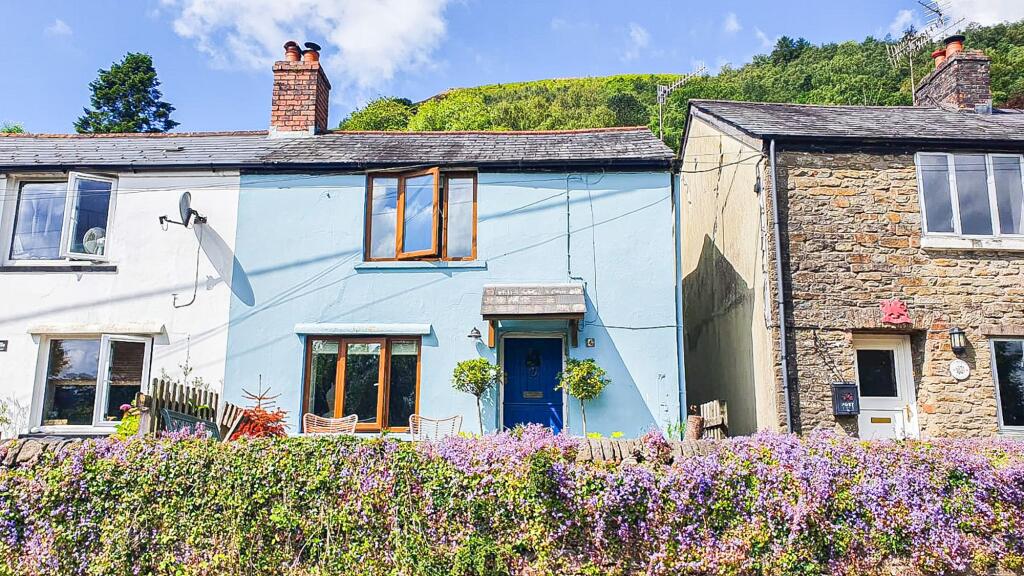 2 bed Cottage for rent in Gwaelod-y-garth. From MGY - Radyr 2 bed Cottage for rent in Gwaelod-y-garth. From MGY - Radyr