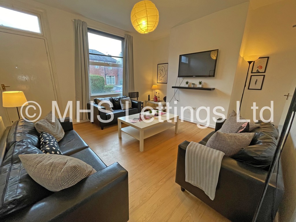 4 bed Mid Terraced House for rent in Leeds. From MHS Lettings - Leeds