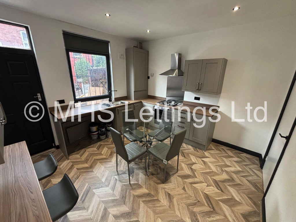 4 bed Mid Terraced House for rent in Leeds. From MHS Lettings - Leeds
