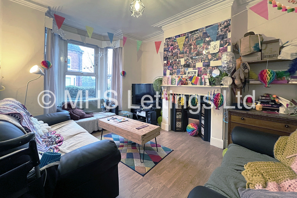 3 bed Mid Terraced House for rent in Leeds. From MHS Lettings - Leeds