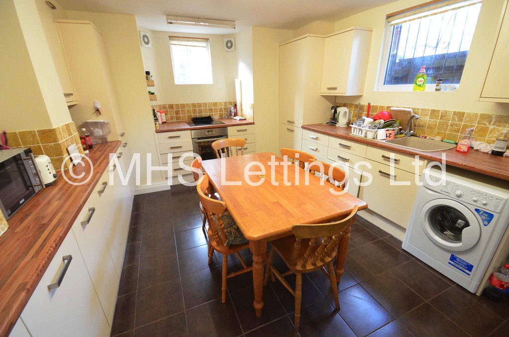 4 bed Mid Terraced House for rent in Leeds. From MHS Lettings - Leeds