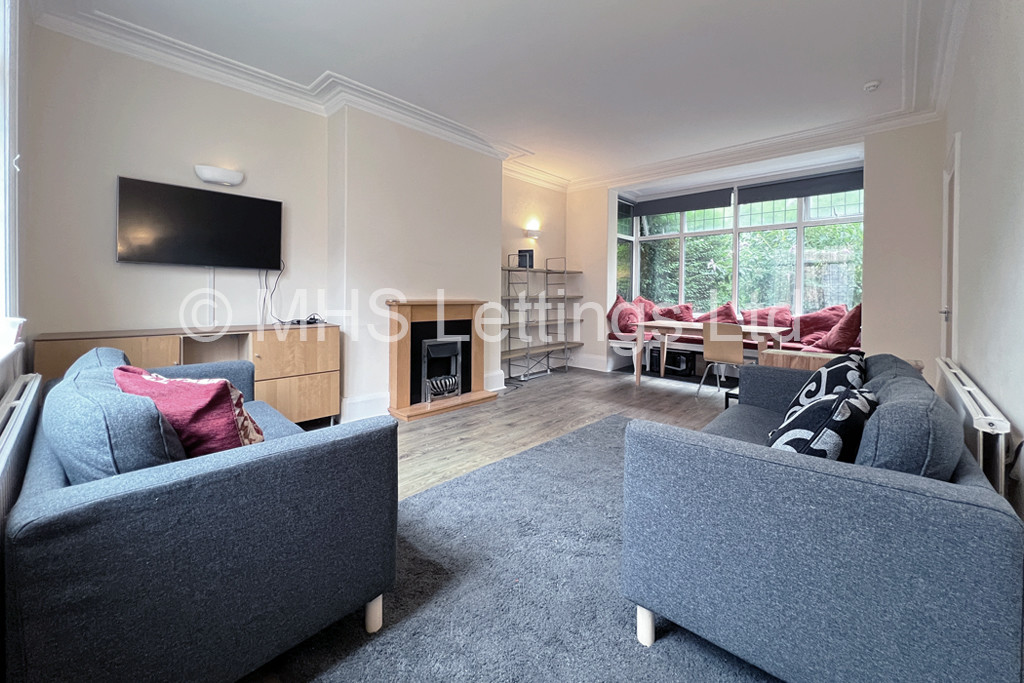 4 bed Mid Terraced House for rent in Leeds. From MHS Lettings - Leeds