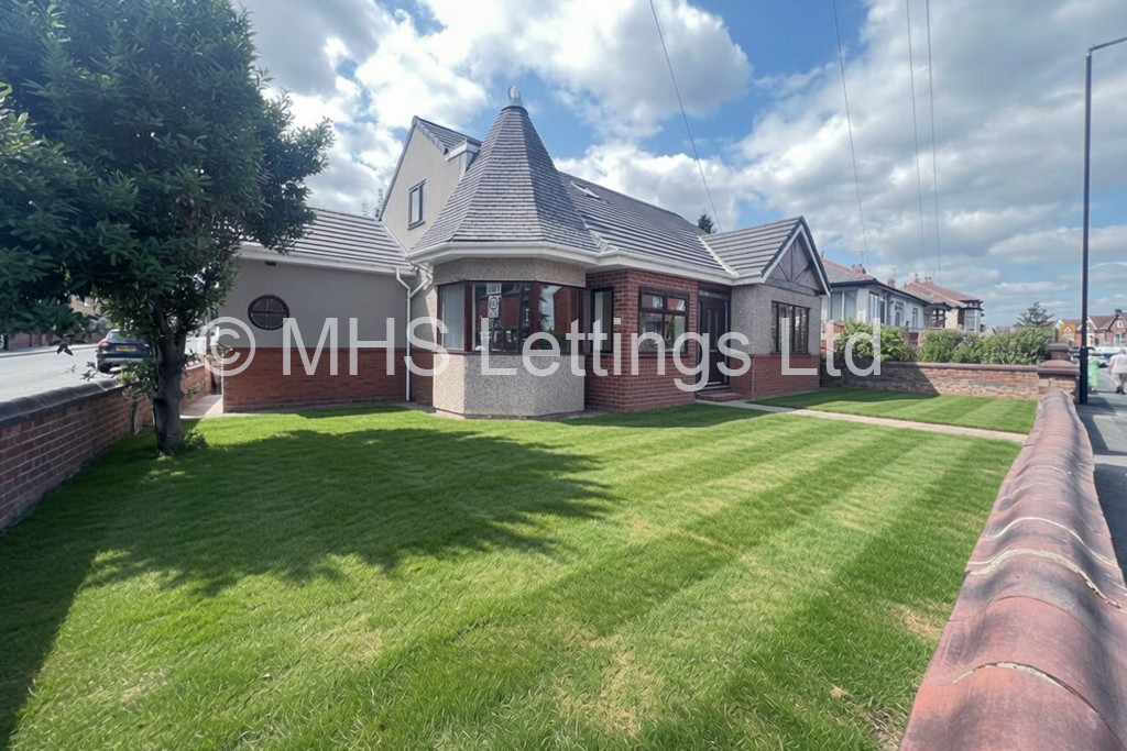 3 bed Detached for rent in Troydale. From MHS Lettings - Leeds 3 bed Detached for rent in Troydale. From MHS Lettings - Leeds