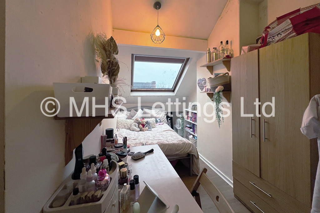 1 bed Mid Terraced House for rent in Leeds. From MHS Lettings - Leeds 1 bed Mid Terraced House for rent in Leeds. From MHS Lettings - Leeds