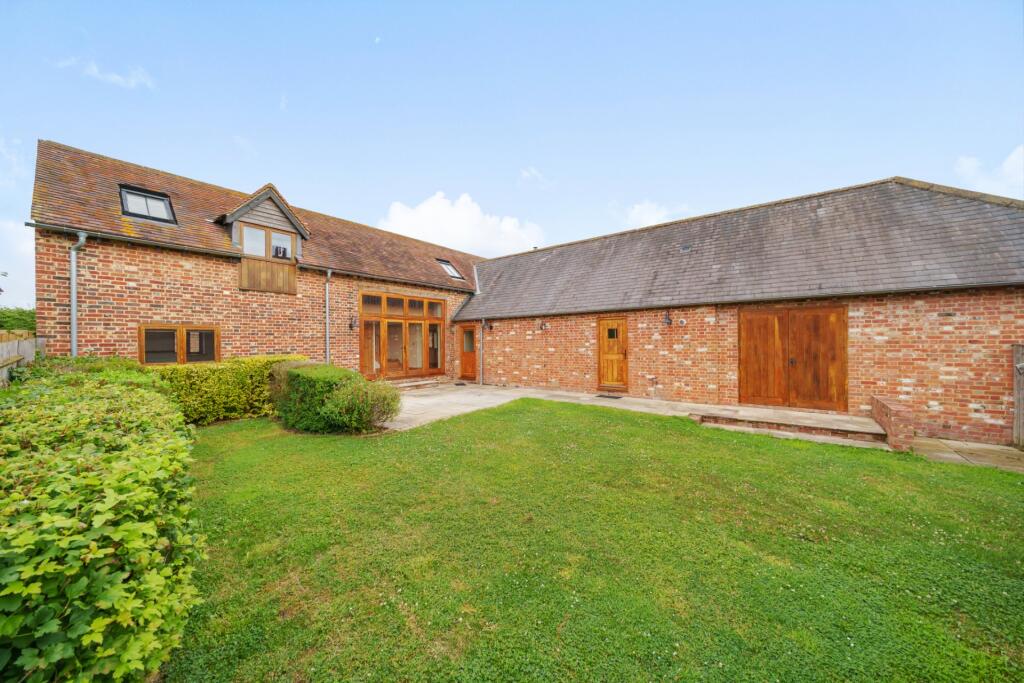4 bed Detached for rent in Quainton. From Michael Graham - Aylesbury