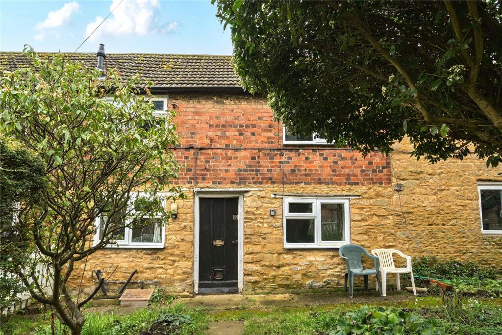 3 bed Mid Terraced House for rent in Carlton. From Michael Graham - Bedford 3 bed Mid Terraced House for rent in Carlton. From Michael Graham - Bedford