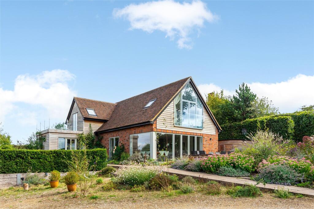 3 bed Barn Conversion for rent in Loosley Row. From Michael Graham - Princes Risborough 3 bed Barn Conversion for rent in Loosley Row. From Michael Graham - Princes Risborough