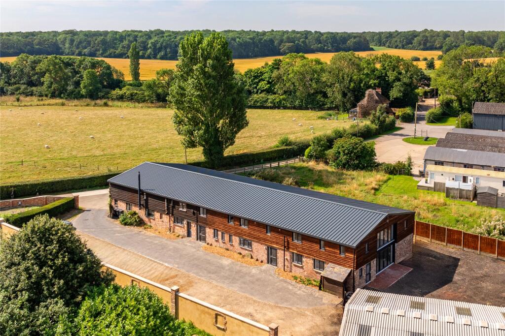 3 bed Barn Conversion for rent in Paulerspury. From Michael Graham - Towcester