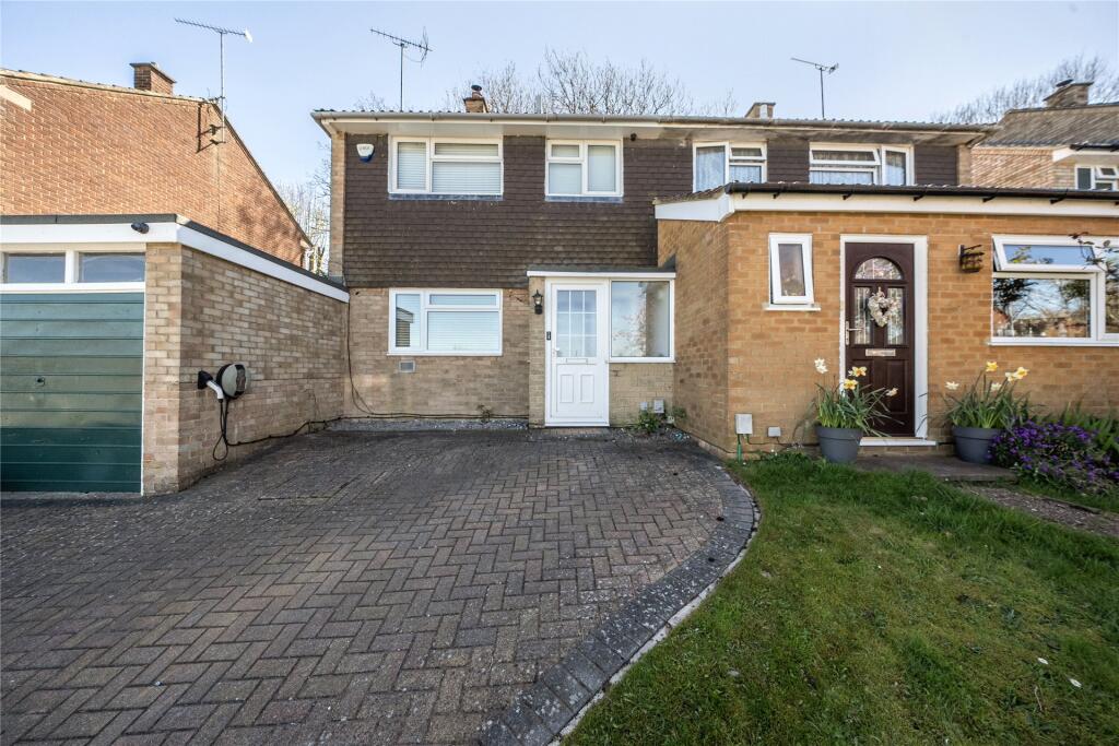 3 bed End of Terrace for rent in Dunstable. From Michael Graham - Woburn Sands