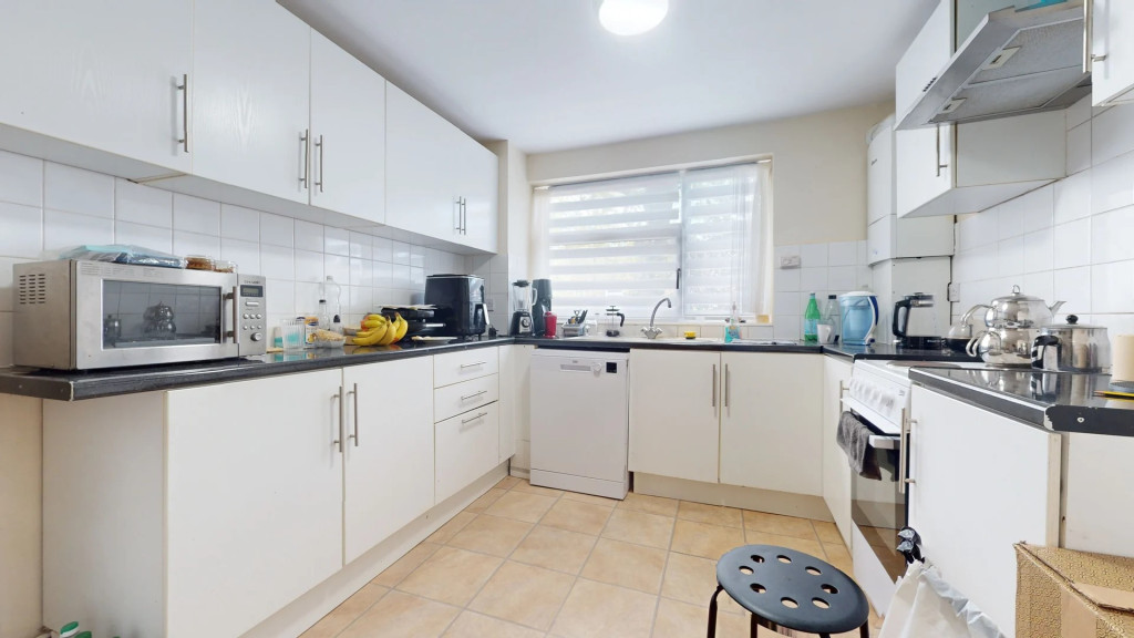 3 bed Flat for rent in London. From We Can Properties