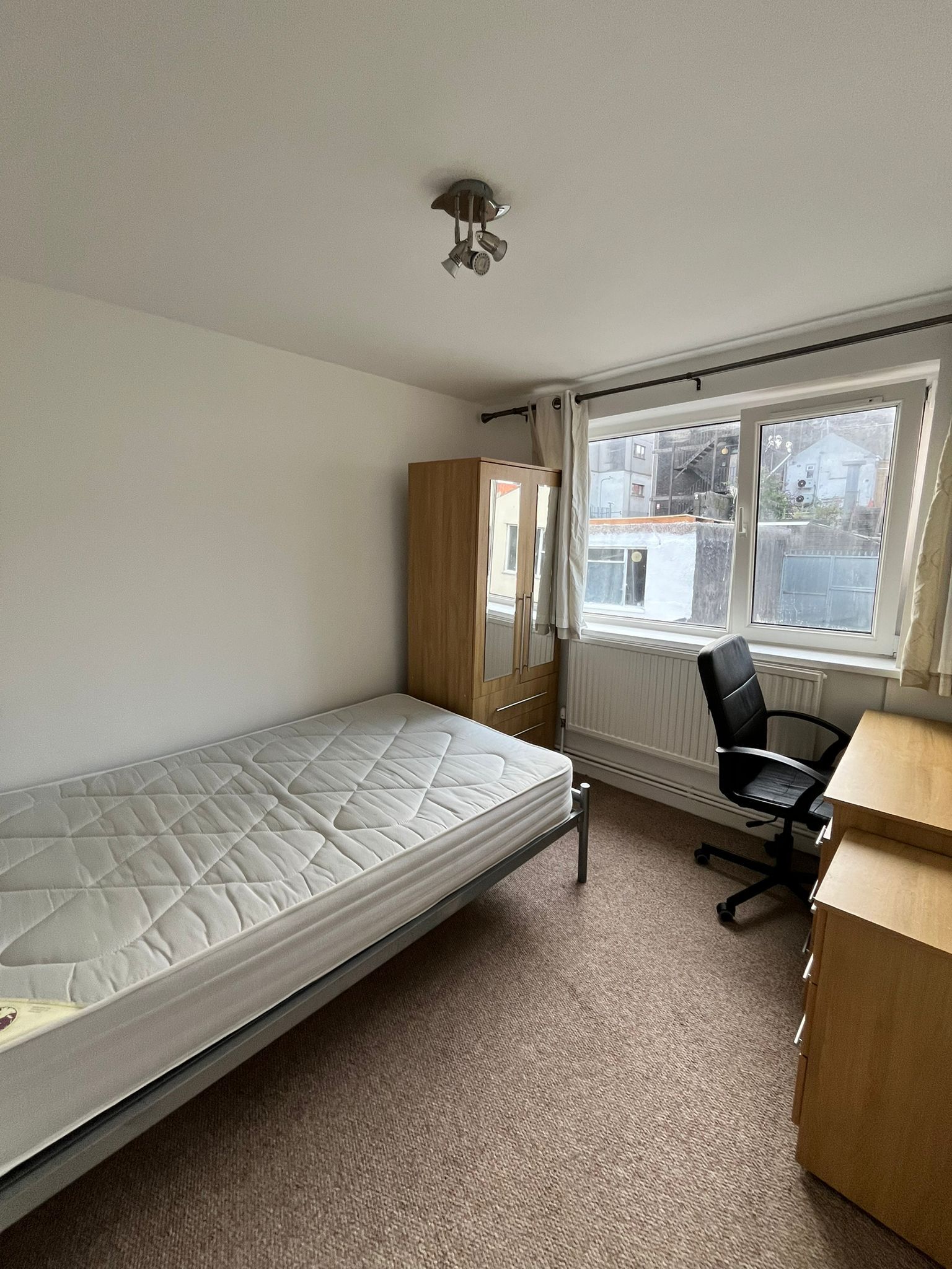 4 bed Terraced for rent in Swansea. From Mirador Property Lettings - Swansea