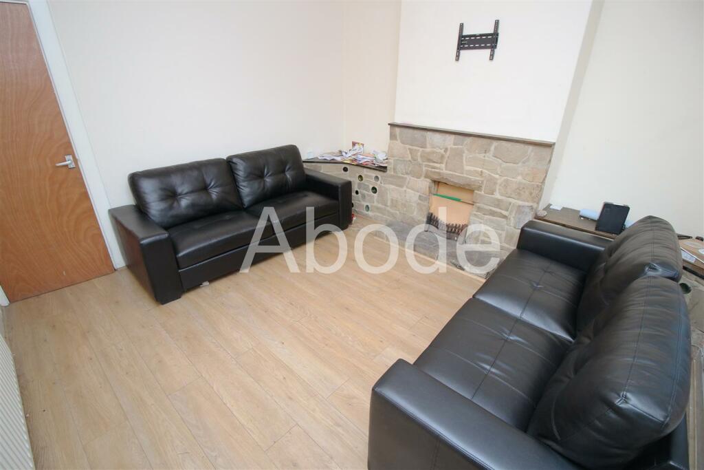 3 bed Detached House for rent in Leeds. From Abode - Leeds