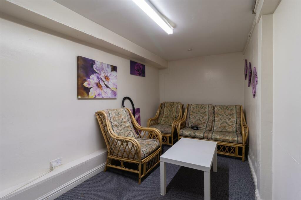 3 bed Flat for rent in Leeds. From Abode - Leeds