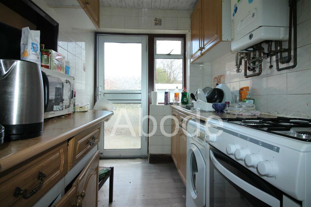 3 bed Detached for rent in Leeds. From Abode - Leeds