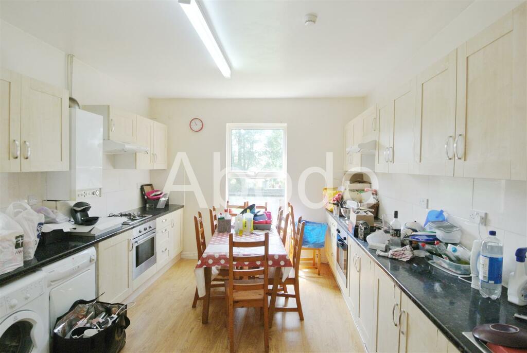 9 bed Detached for rent in Leeds. From Abode - Leeds