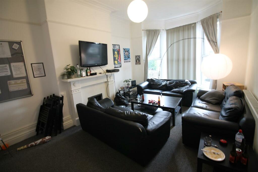 8 bed Detached for rent in Leeds. From Abode - Leeds