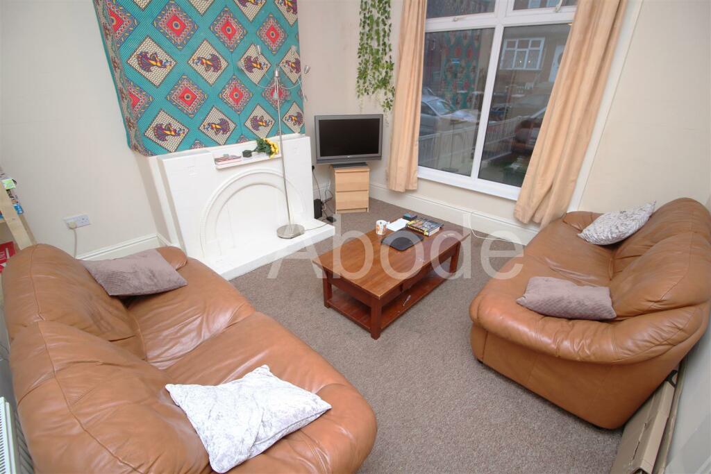 5 bed Detached for rent in Leeds. From Abode - Leeds