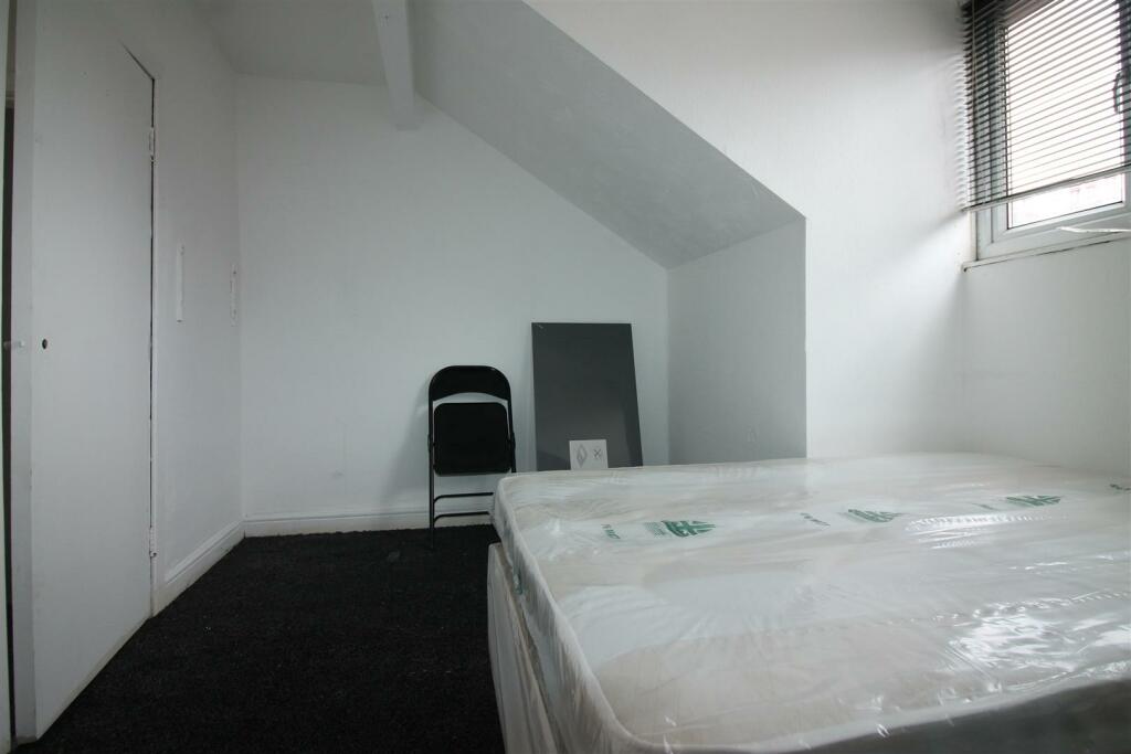 2 bed 1st Floor Flat for rent in Leeds. From Abode - Leeds