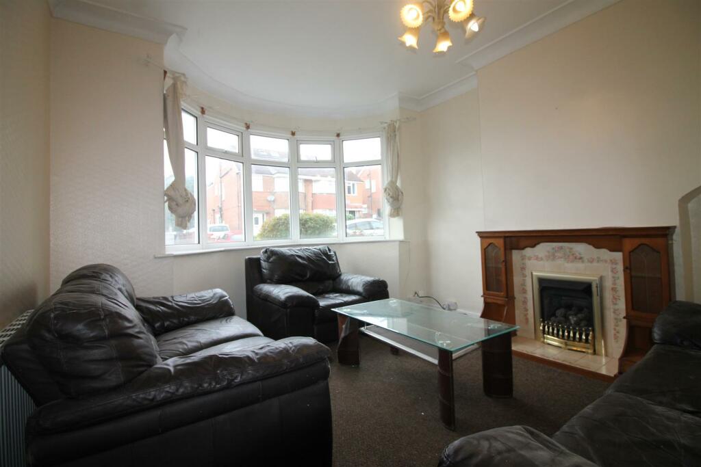 3 bed Detached for rent in Leeds. From Abode - Leeds 3 bed Detached for rent in Leeds. From Abode - Leeds