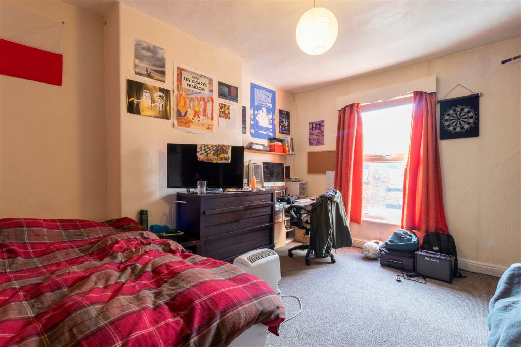 4 bed Detached for rent in Leeds. From Abode - Leeds