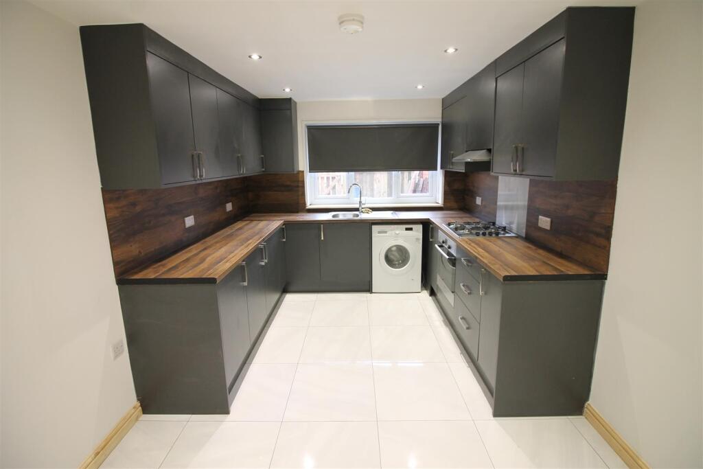 3 bed Detached for rent in Leeds. From Abode - Leeds