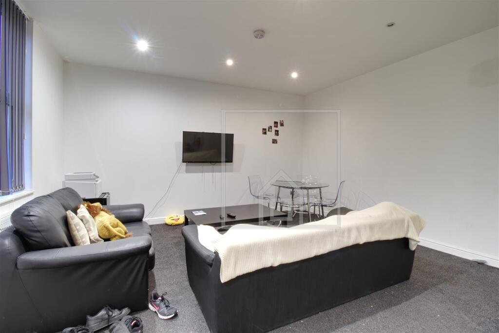 3 bed Detached for rent in Leeds. From Abode - Leeds 3 bed Detached for rent in Leeds. From Abode - Leeds