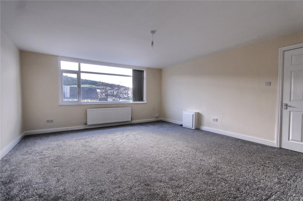 2 bed 1st Floor Flat for rent in New Marske. From Michael Poole - Redcar