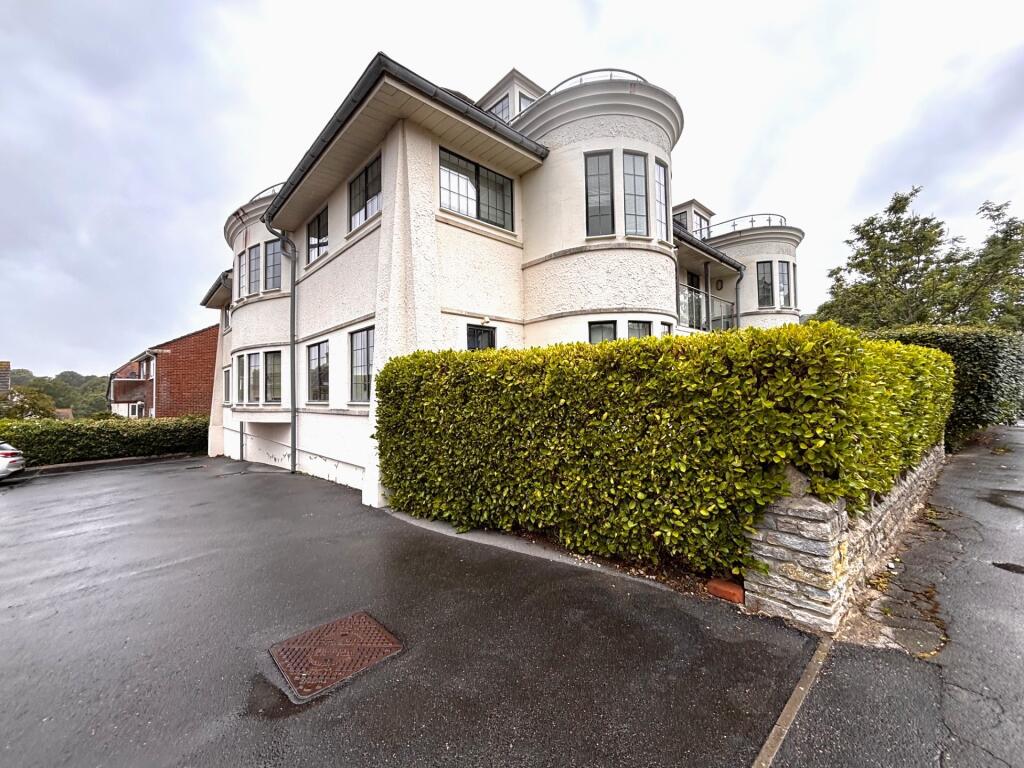 2 bed House (unspecified) for rent in Swanage. From Miles & Son - Swanage
