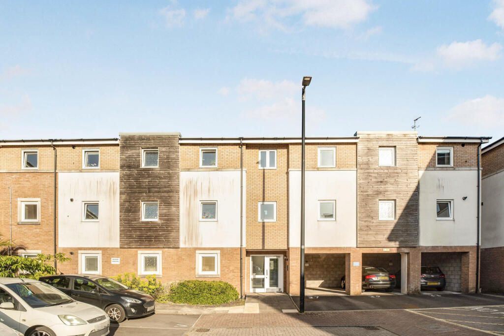 2 bed 1st Floor Flat for rent in Penarth. From Moginie James - Pontcanna