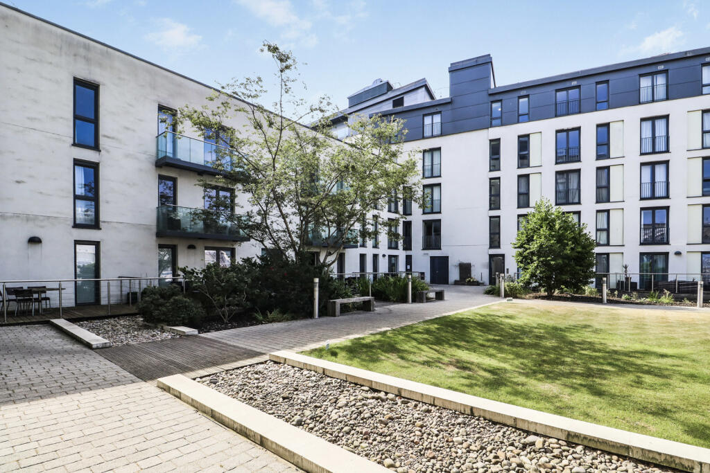 2 bed 1st Floor Flat for rent in Cardiff. From Moginie James - Pontcanna