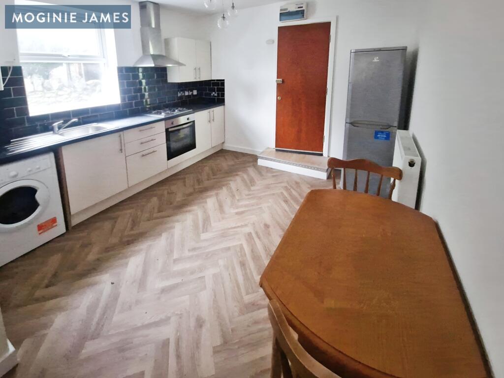 1 bed 1st Floor Flat for rent in Cardiff. From Moginie James - Roath