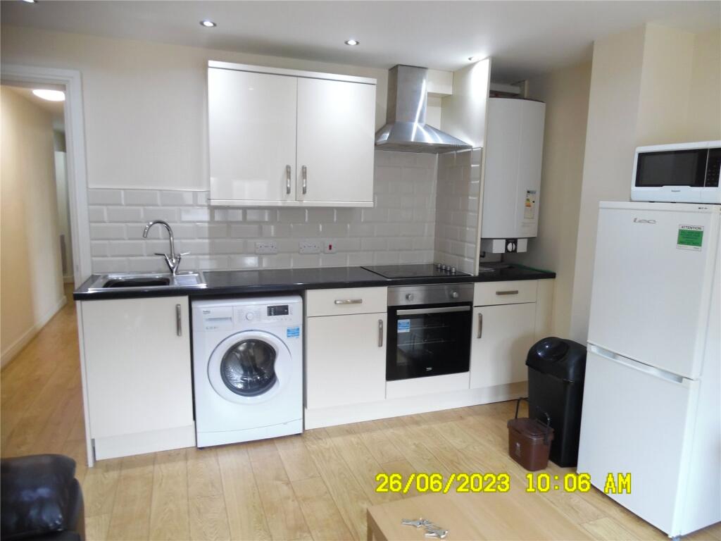 2 bed 1st Floor Flat for rent in Cardiff. From Moginie James - Roath 2 bed 1st Floor Flat for rent in Cardiff. From Moginie James - Roath
