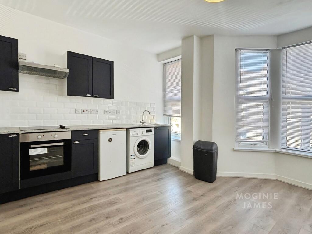 2 bed 1st Floor Flat for rent in Cardiff. From Moginie James - Roath