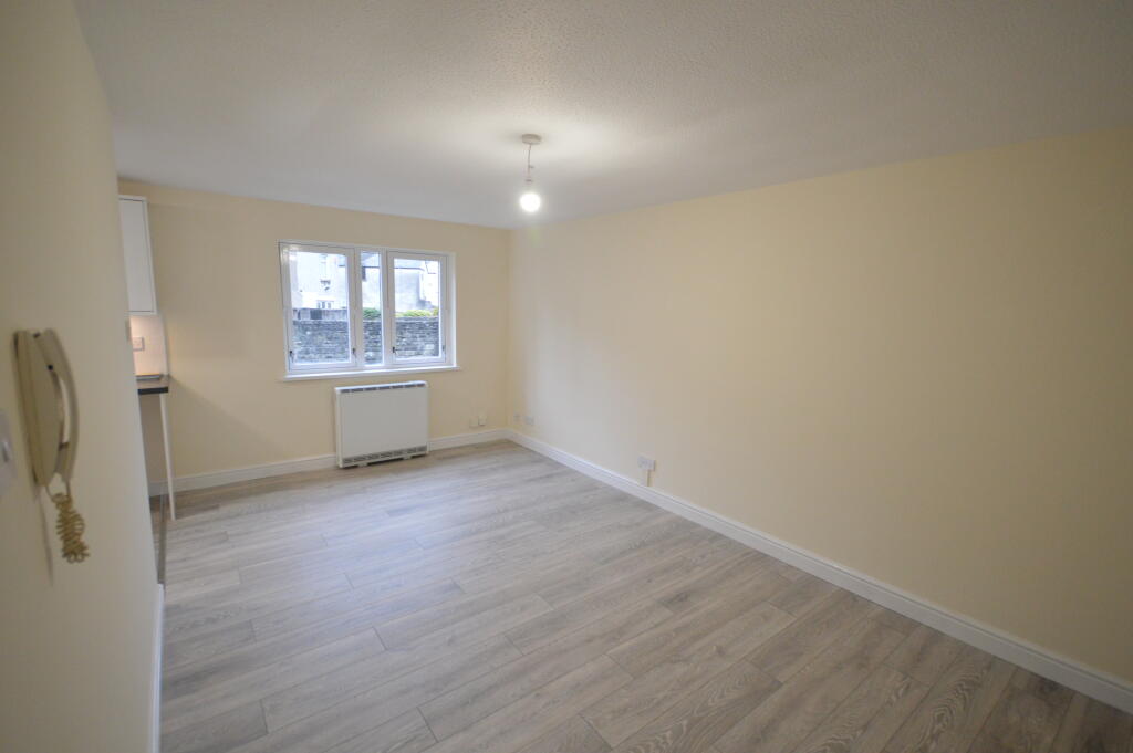 0 bed Studio for rent in Cardiff. From Moginie James - Roath 0 bed Studio for rent in Cardiff. From Moginie James - Roath