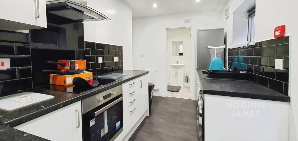 2 bed 1st Floor Flat for rent in Cardiff. From Moginie James - Roath 2 bed 1st Floor Flat for rent in Cardiff. From Moginie James - Roath