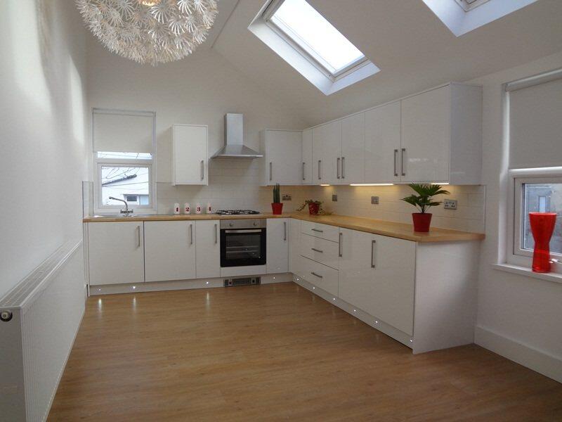 2 bed 1st Floor Flat for rent in Cardiff. From Moginie James - Roath 2 bed 1st Floor Flat for rent in Cardiff. From Moginie James - Roath