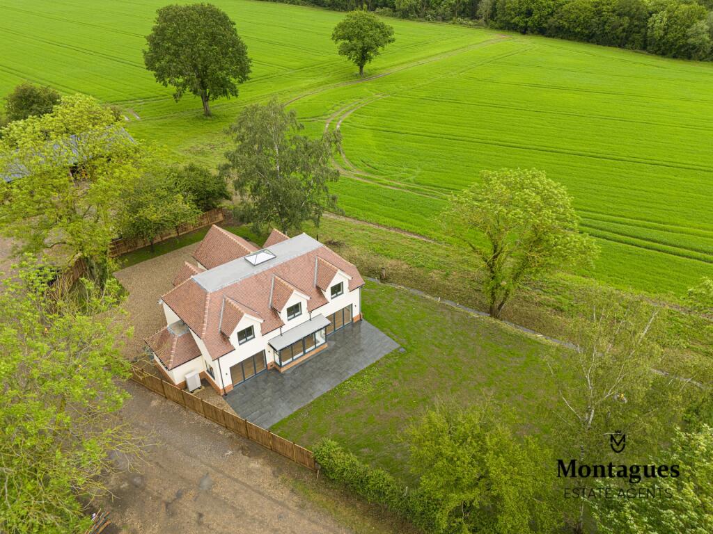 4 bed Detached for rent in Stapleford Abbotts. From Montagues - Epping 4 bed Detached for rent in Stapleford Abbotts. From Montagues - Epping