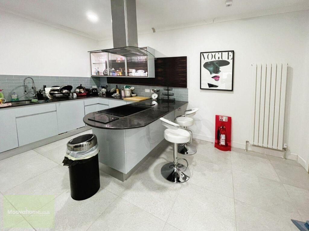 1 bed House Share for rent in Swindon. From Moovahome - Swindon