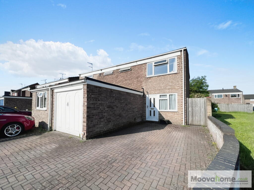 3 bed Detached for rent in Stratton St Margaret. From Moovahome - Swindon