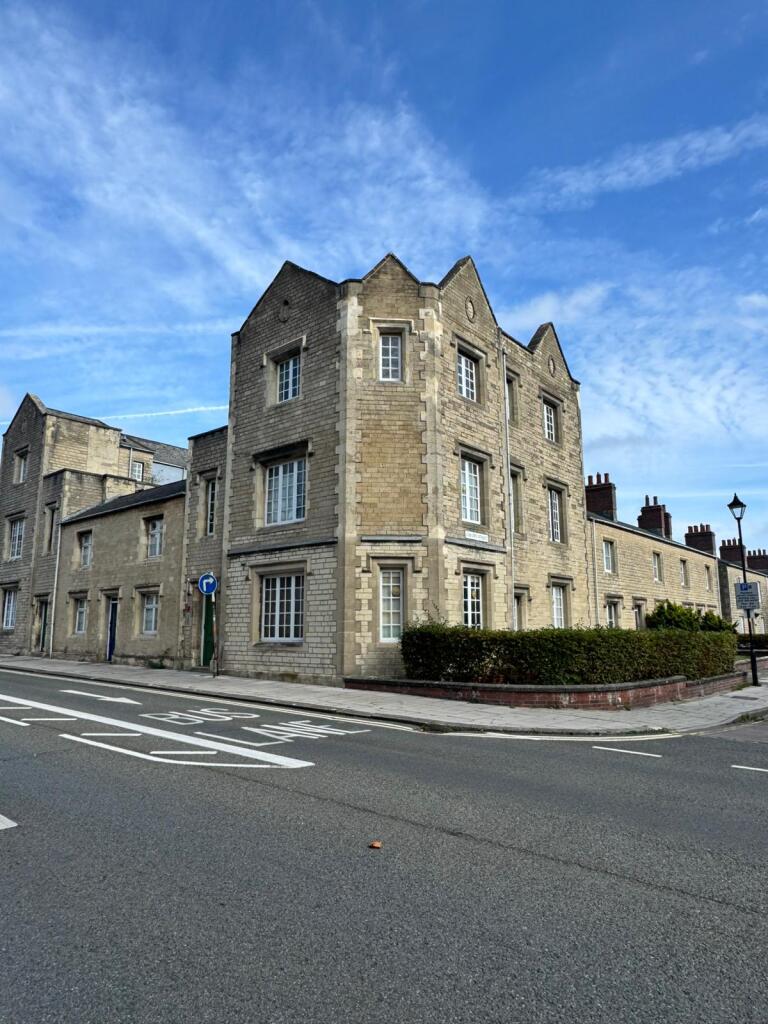 1 bed Detached for rent in Swindon. From Moovahome - Swindon