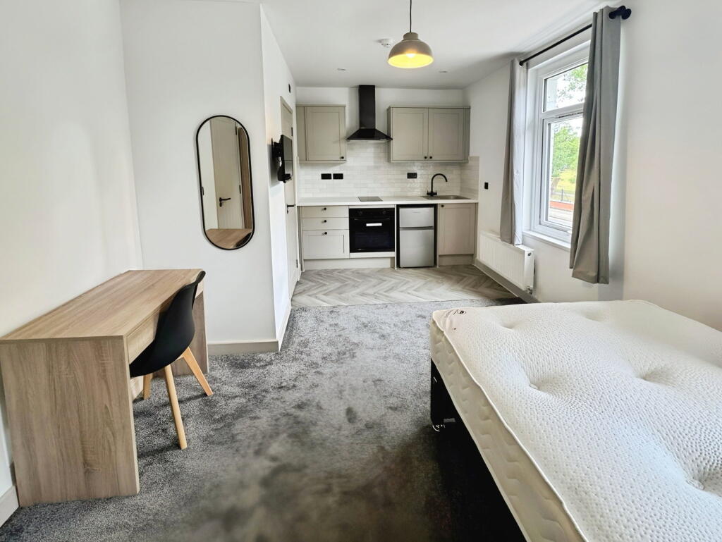 1 bed HMO for rent in Swindon. From Moovahome - Swindon