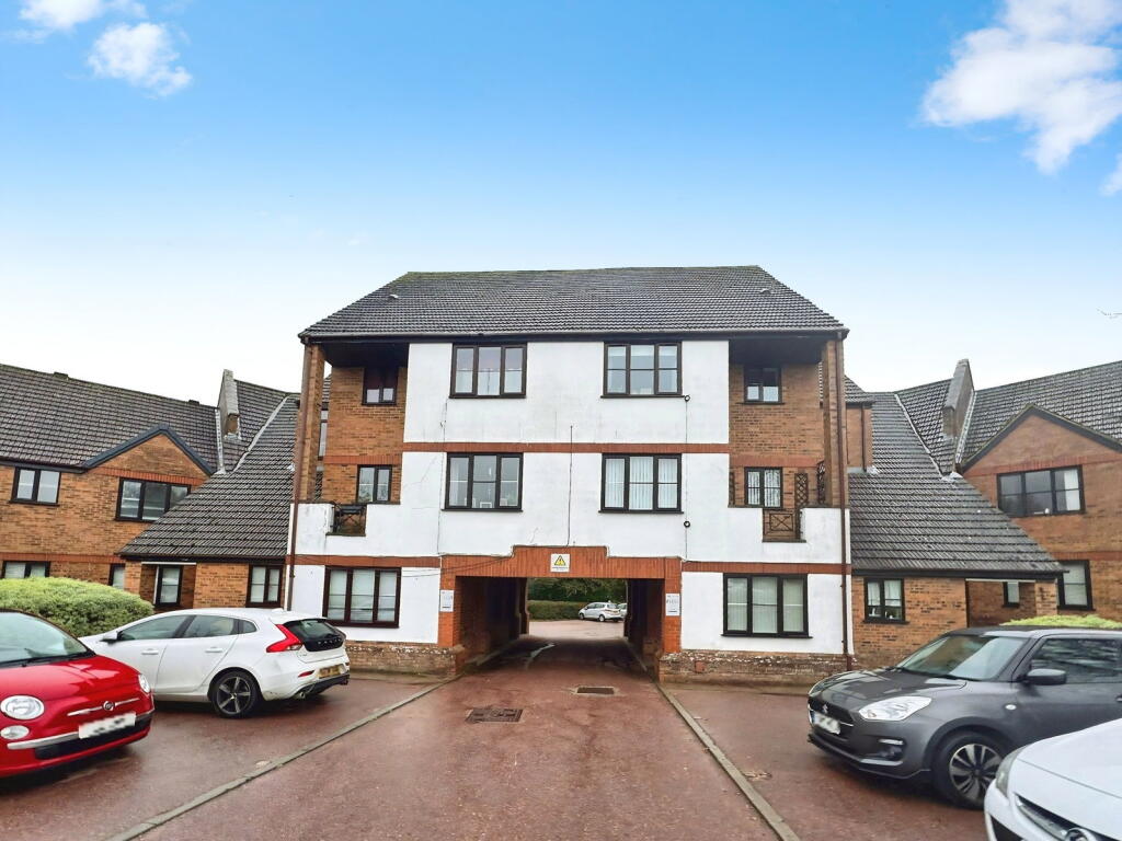 1 bed 1st Floor Flat for rent in Lydiard Millicent. From Moovahome - Swindon