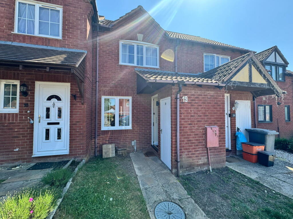 2 bed Mid Terraced House for rent in Blunsdon St Andrew. From Moovahome - Swindon