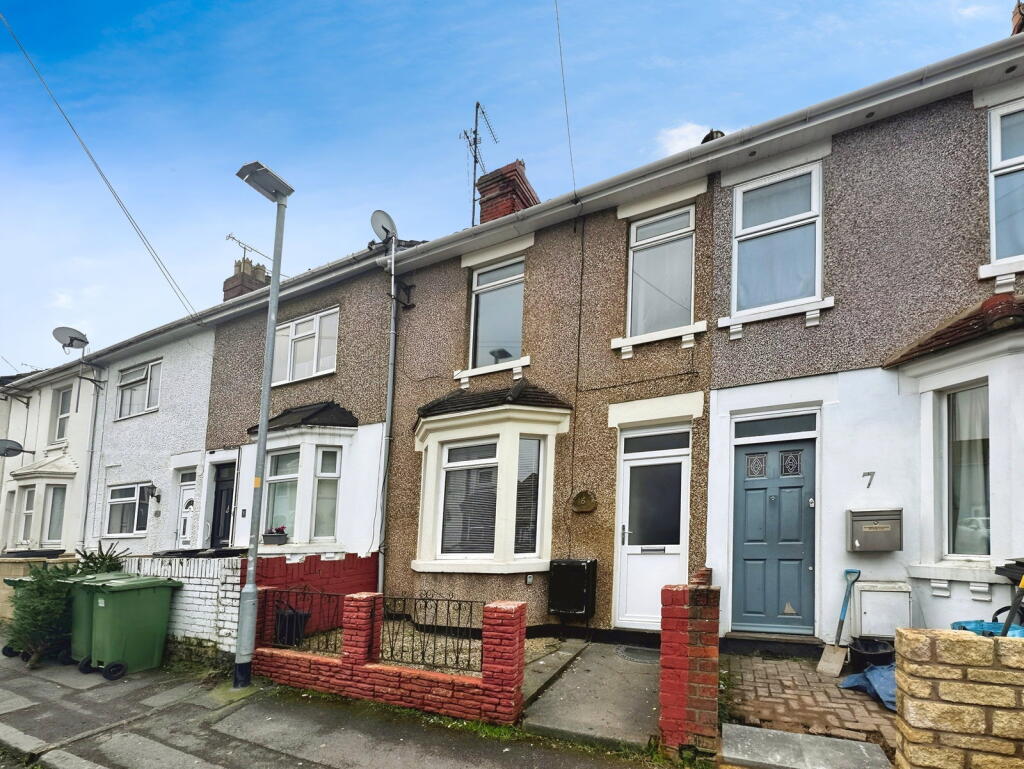 4 bed Mid Terraced House for rent in Swindon. From Moovahome - Swindon