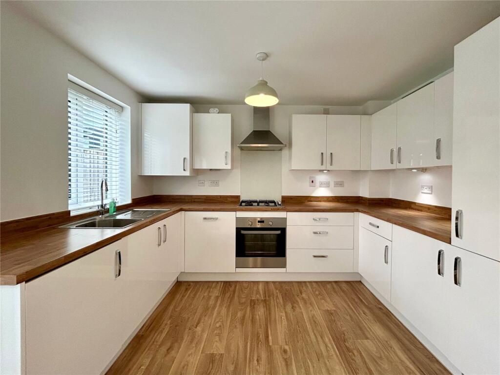3 bed Mid Terraced House for rent in Whalley. From Mortimers - Clitheroe